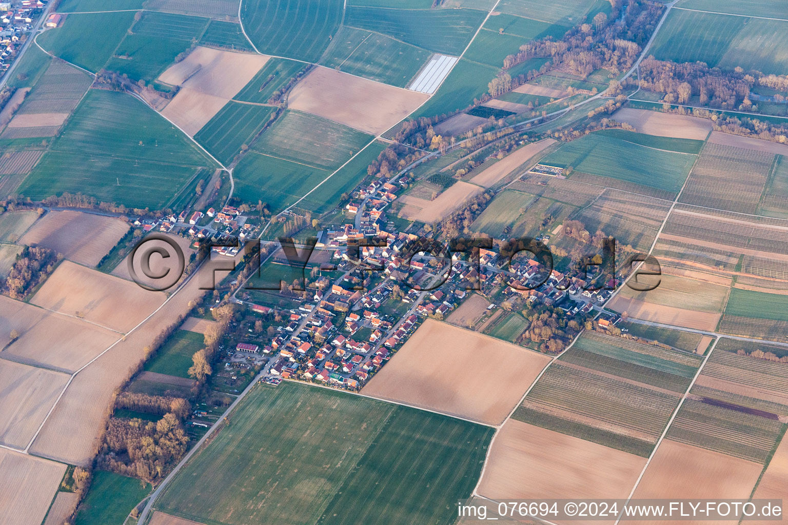 Vue aérienne de Quartier Kleinsteinfeld in Niederotterbach dans le département Rhénanie-Palatinat, Allemagne