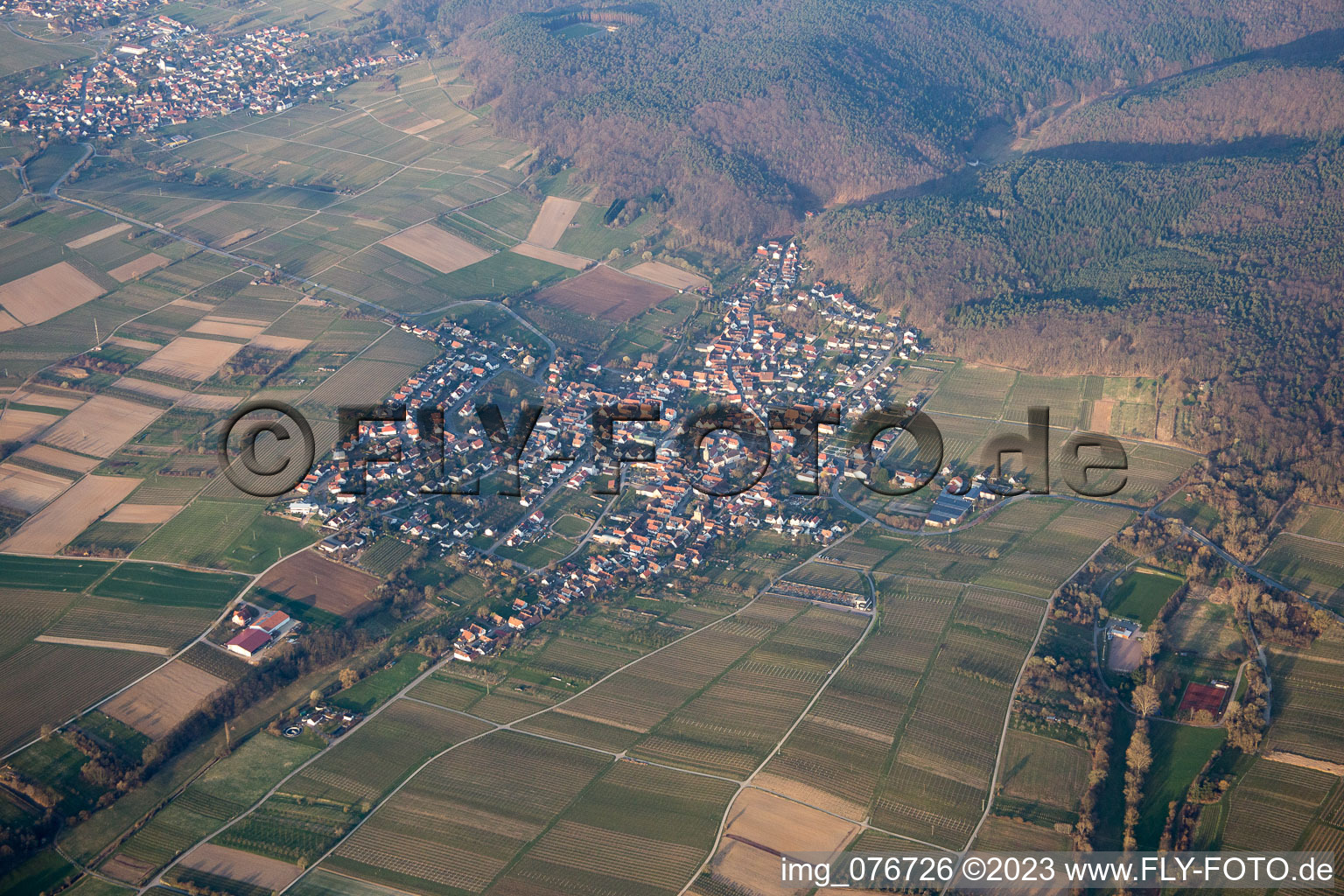 Oberotterbach dans le département Rhénanie-Palatinat, Allemagne hors des airs