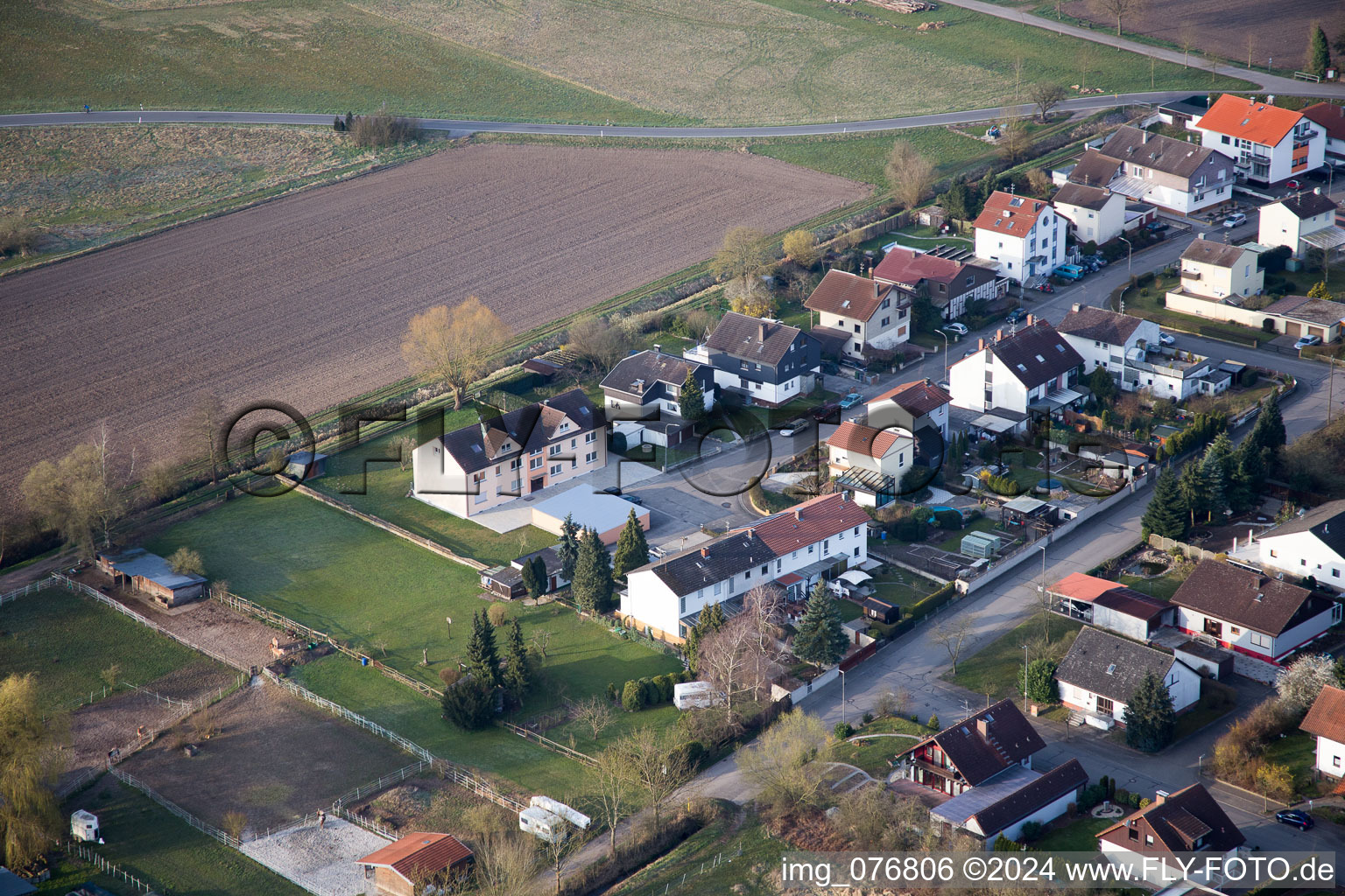 Enregistrement par drone de Minfeld dans le département Rhénanie-Palatinat, Allemagne