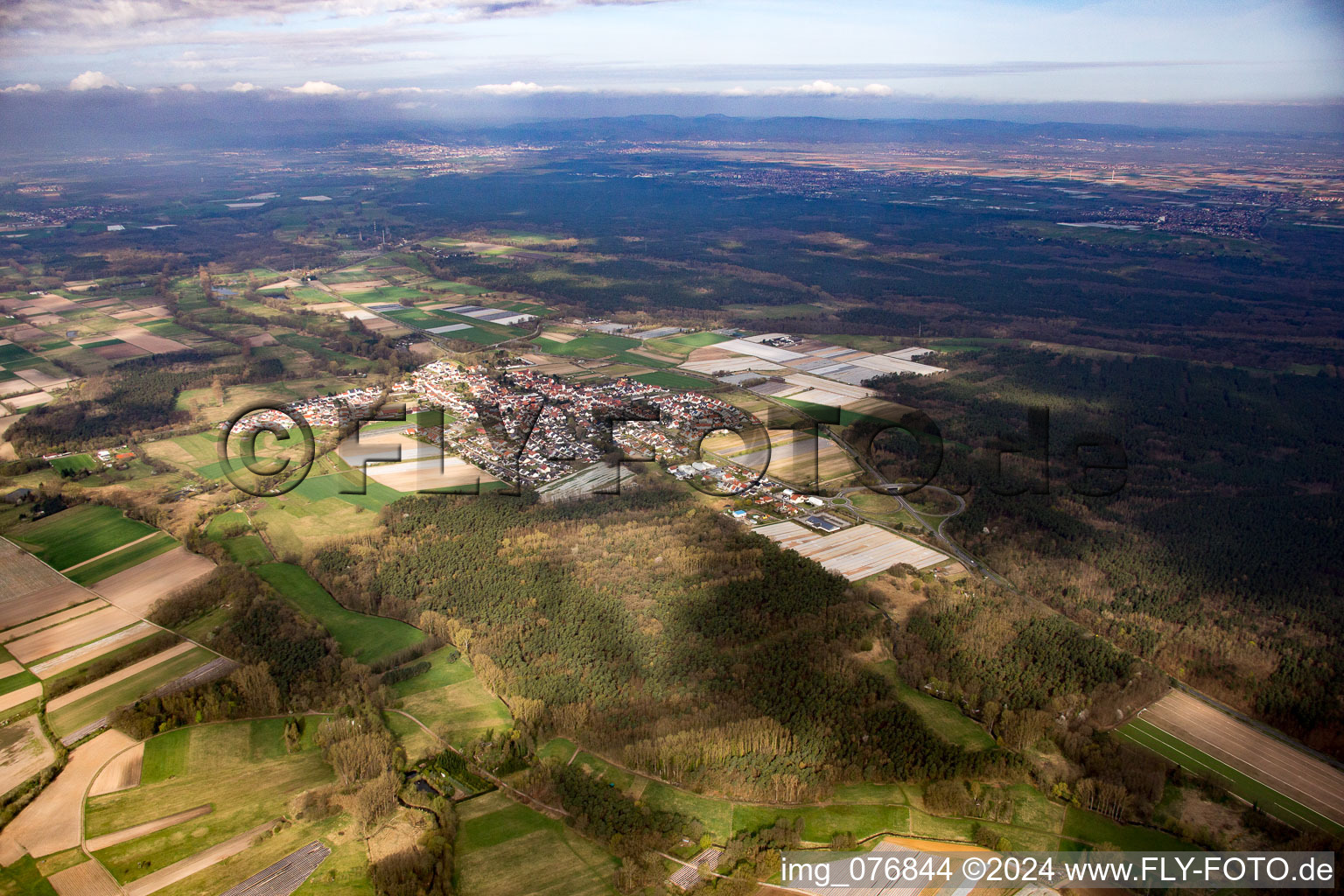 Vue aérienne de Hanhofen dans le département Rhénanie-Palatinat, Allemagne