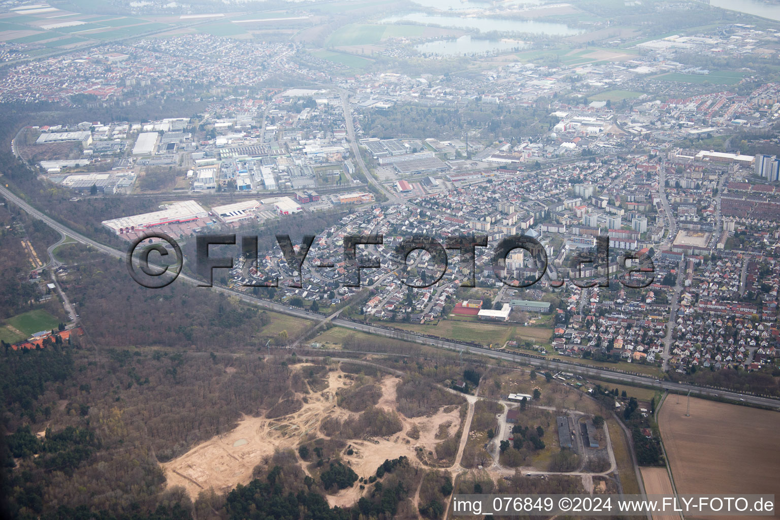 Speyer dans le département Rhénanie-Palatinat, Allemagne vue du ciel