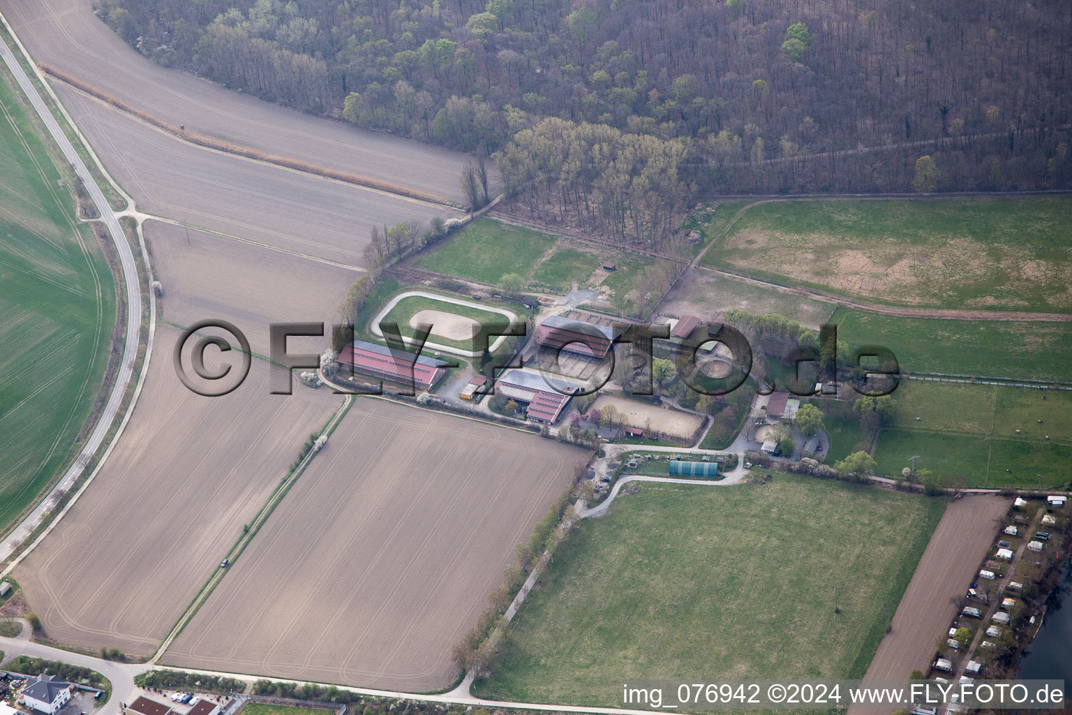 Vue aérienne de Rexhof à Altrip dans le département Rhénanie-Palatinat, Allemagne