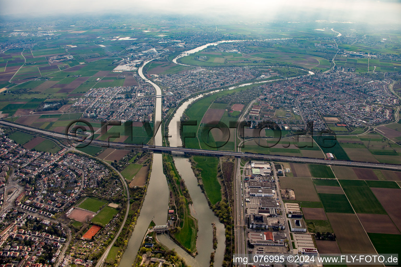 Vue aérienne de Ilvesheim dans le département Bade-Wurtemberg, Allemagne