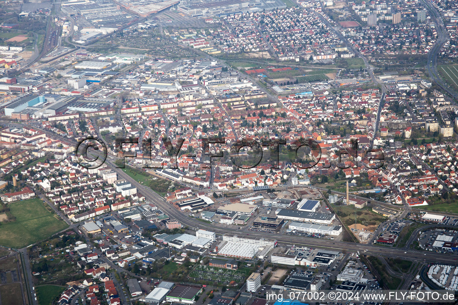 Vue aérienne de Quartier Käfertal in Mannheim dans le département Bade-Wurtemberg, Allemagne