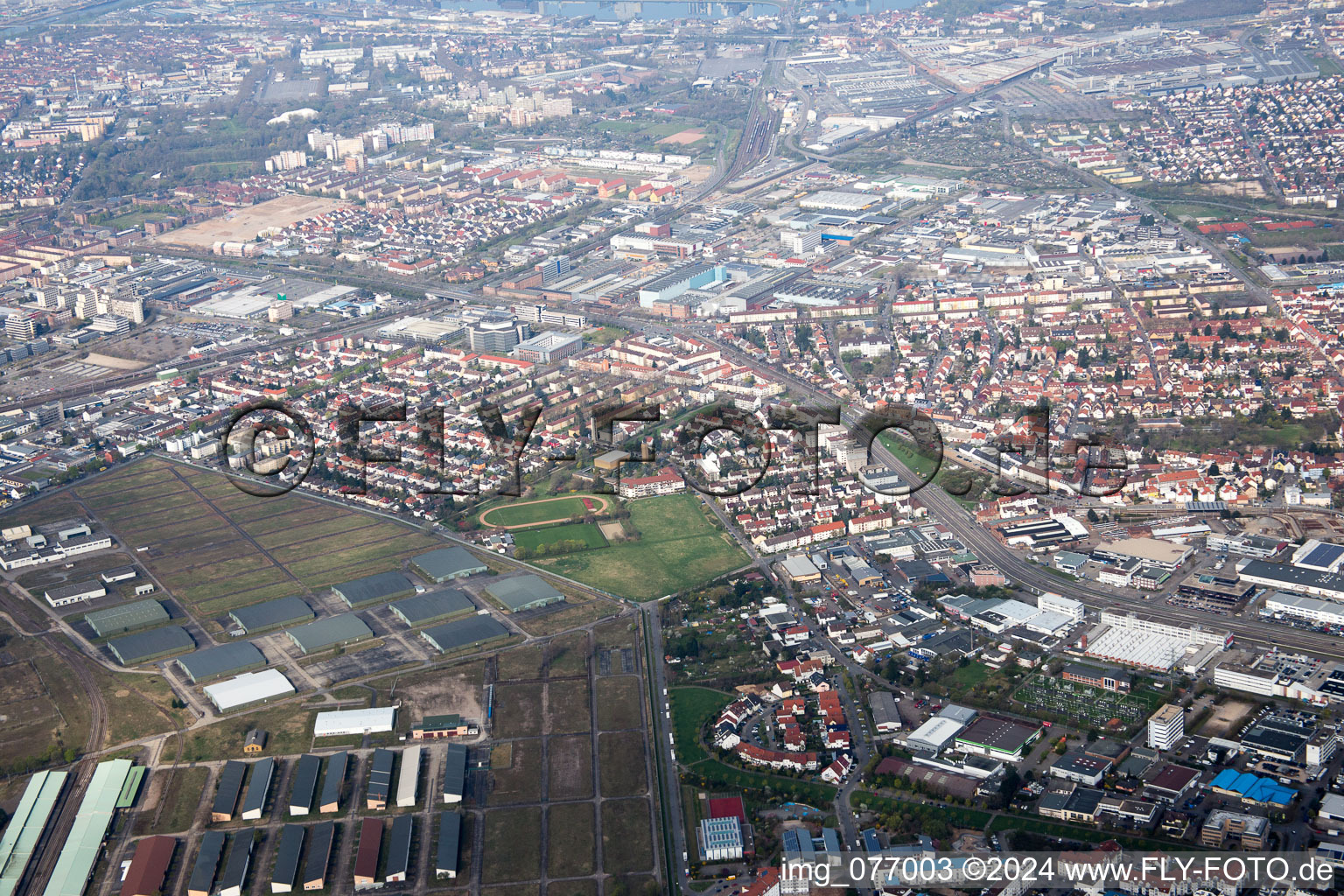 Photographie aérienne de Quartier Käfertal in Mannheim dans le département Bade-Wurtemberg, Allemagne