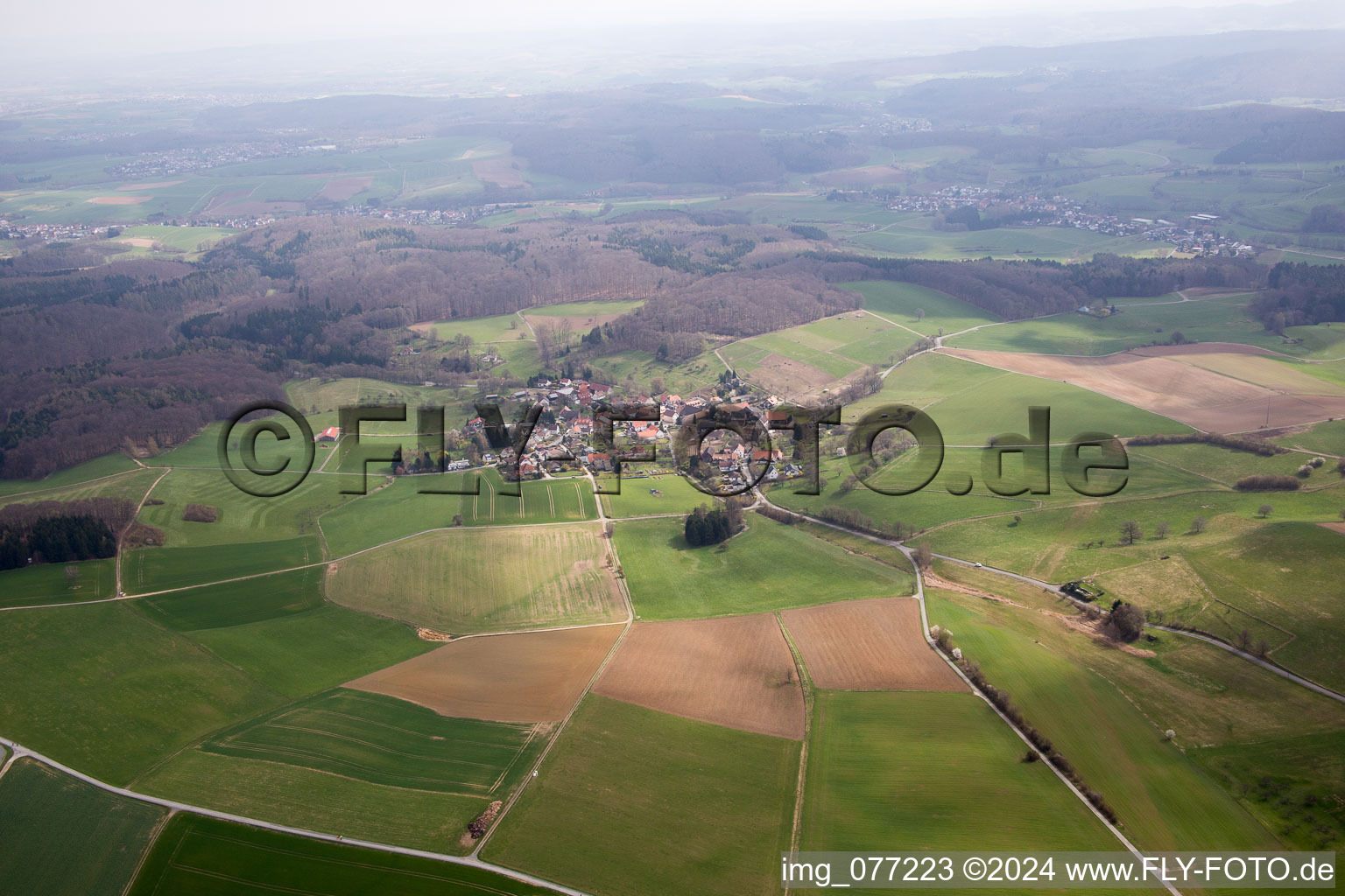 Vue aérienne de Neutsch dans le département Hesse, Allemagne