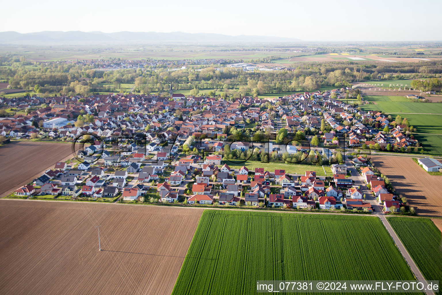 Enregistrement par drone de Steinweiler dans le département Rhénanie-Palatinat, Allemagne