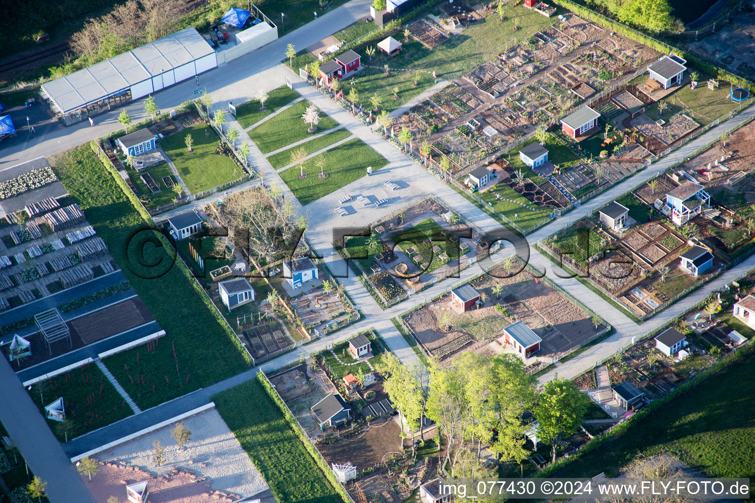 Enregistrement par drone de Salon national des jardins 2015 à Landau in der Pfalz dans le département Rhénanie-Palatinat, Allemagne