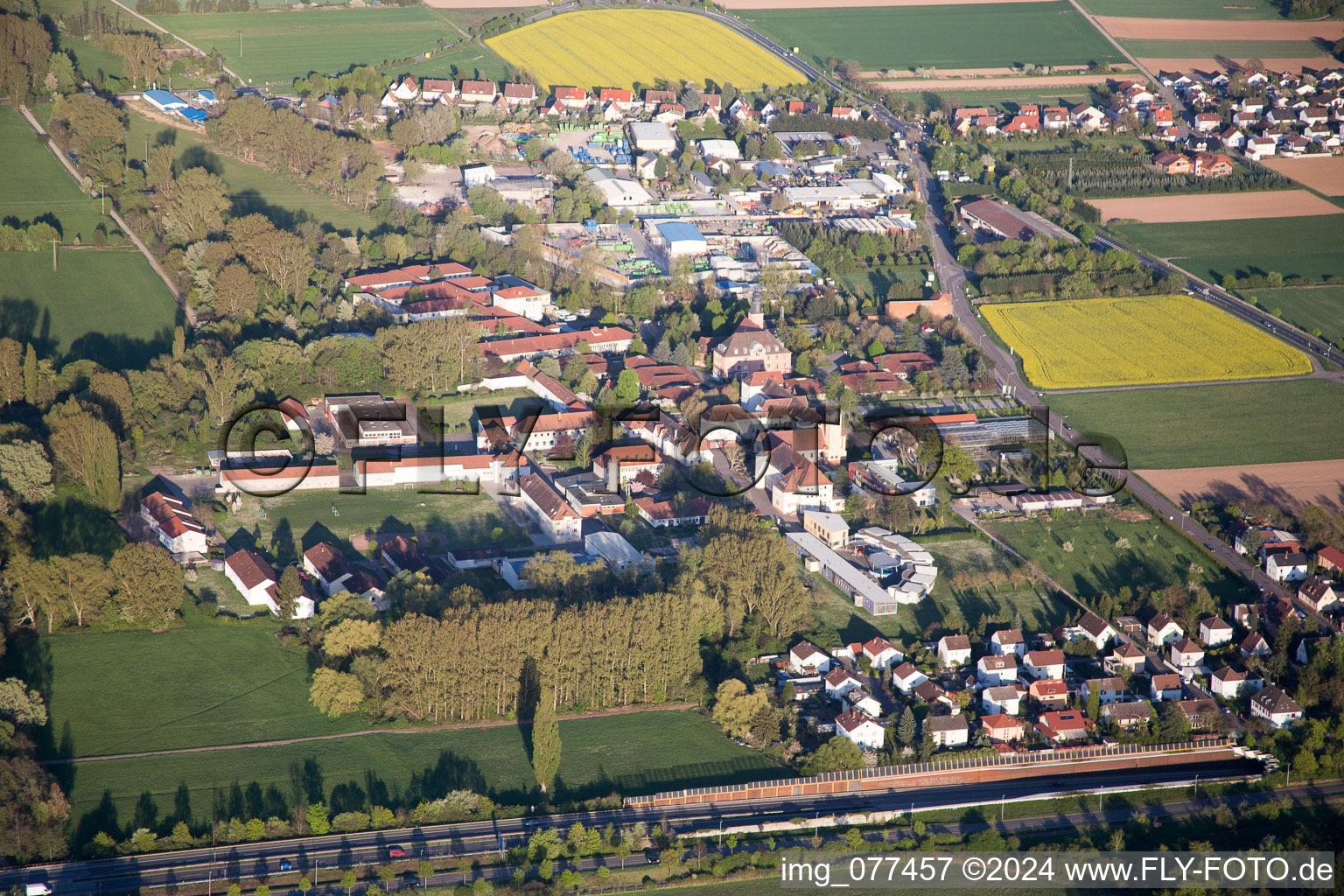 Enregistrement par drone de Quartier Queichheim in Landau in der Pfalz dans le département Rhénanie-Palatinat, Allemagne