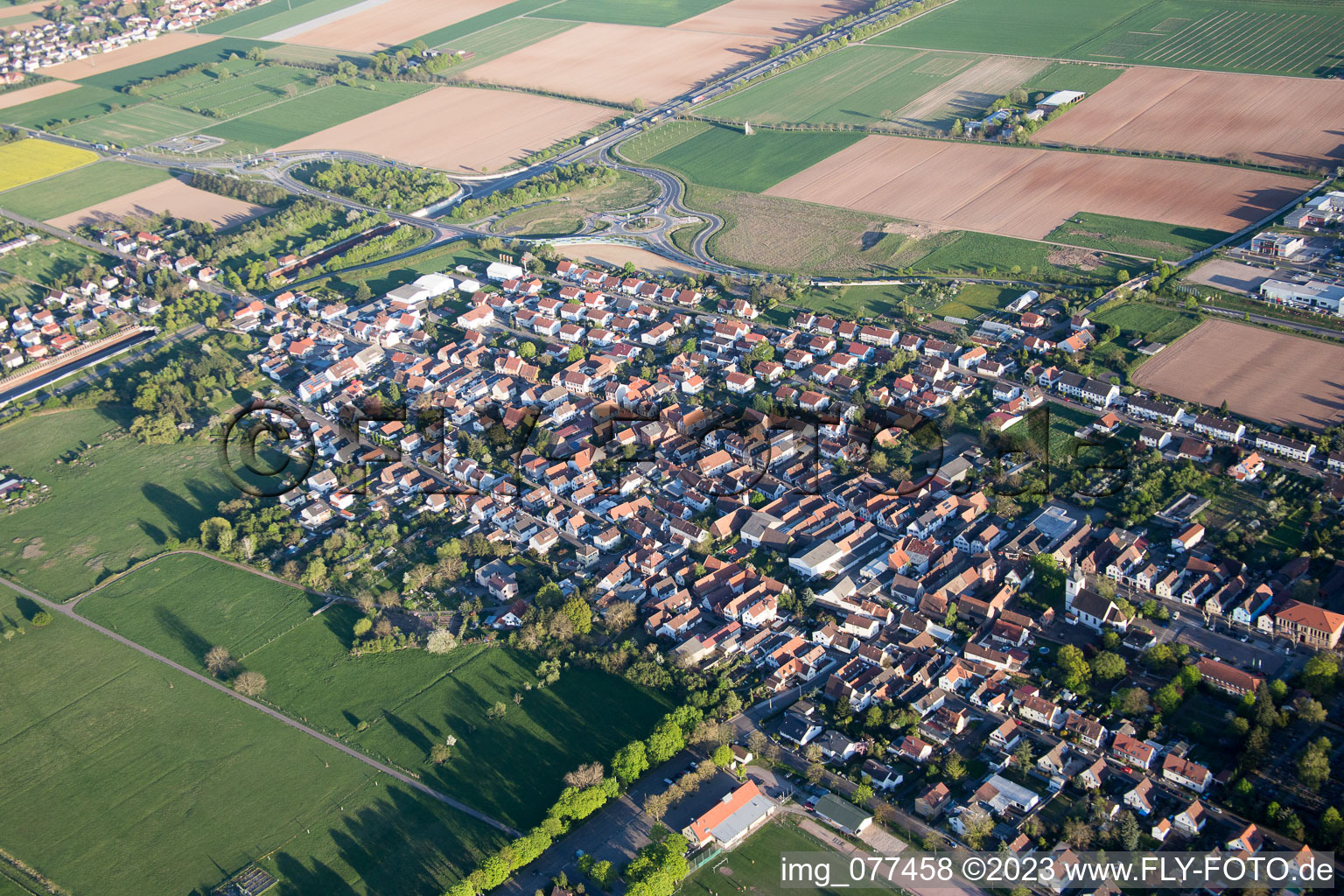 Image drone de Quartier Queichheim in Landau in der Pfalz dans le département Rhénanie-Palatinat, Allemagne