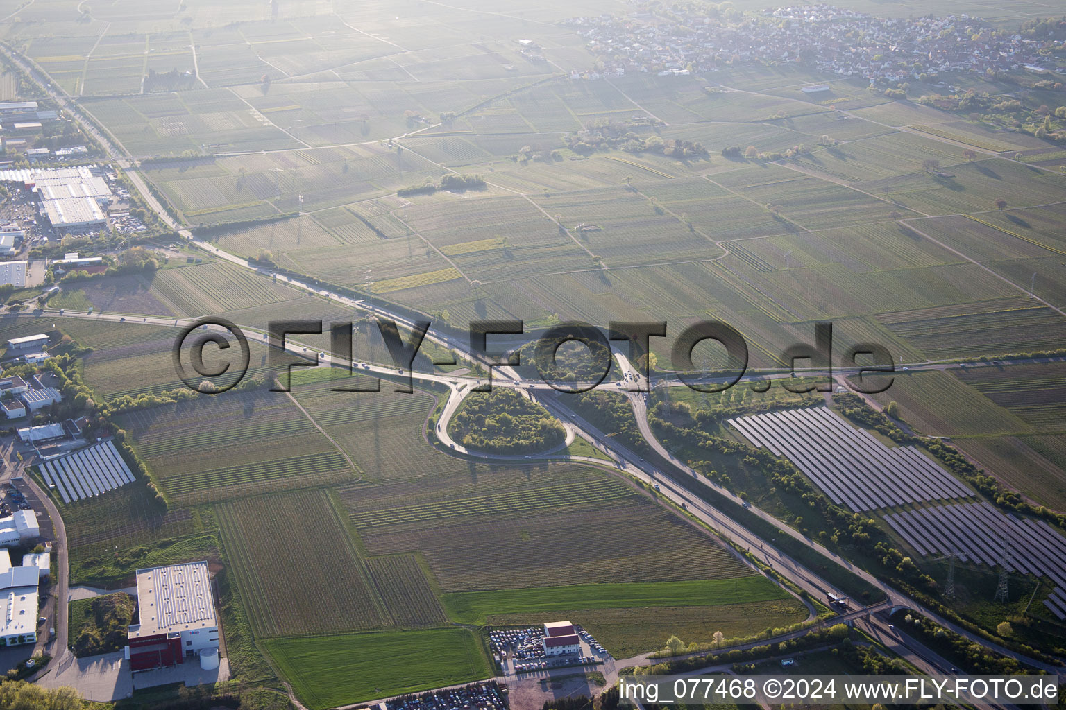 Vue aérienne de Landau Nord, sortie A65-B10 à Landau in der Pfalz dans le département Rhénanie-Palatinat, Allemagne