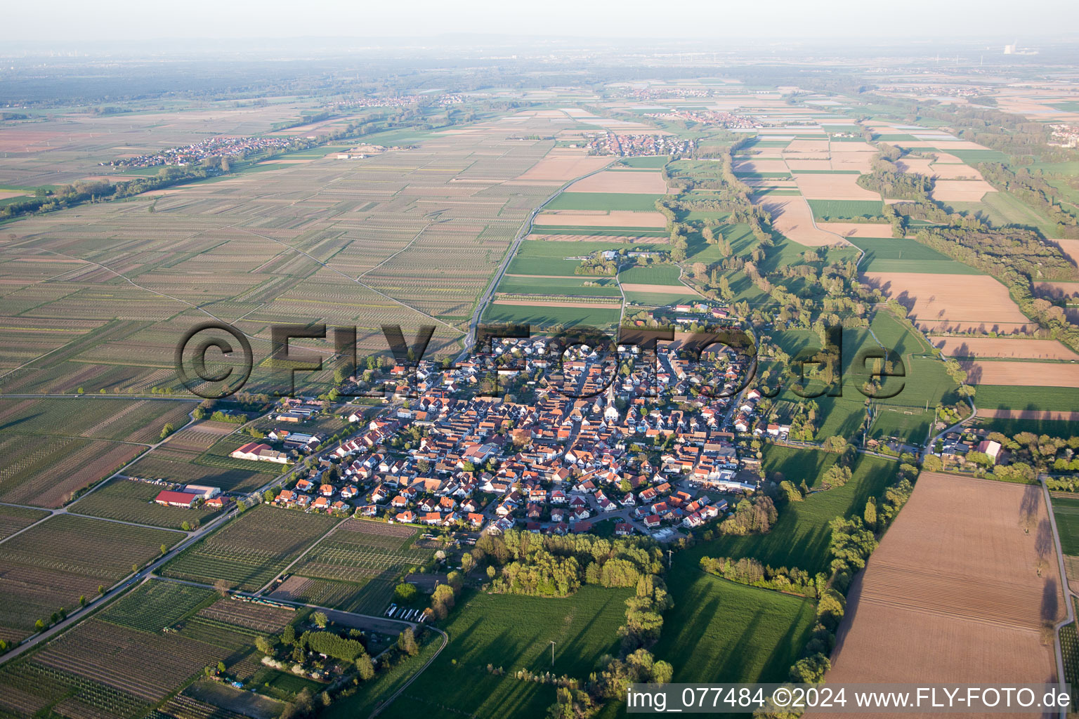 Vue aérienne de Venningen dans le département Rhénanie-Palatinat, Allemagne