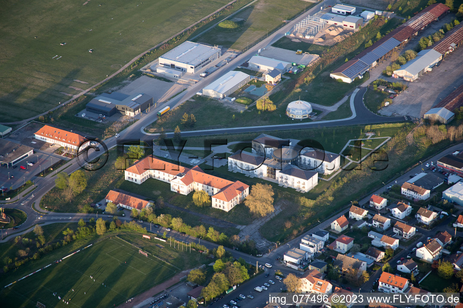 Vue aérienne de Future Académie Palatinat à le quartier Speyerdorf in Neustadt an der Weinstraße dans le département Rhénanie-Palatinat, Allemagne