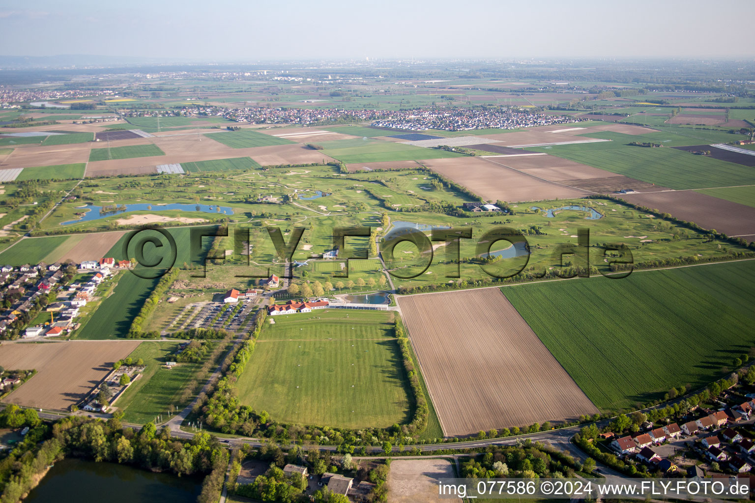 Vue aérienne de Superficie du parcours de golf Golfpark Biblis-Wattenheim *****GOLF absolu en Wattenheim à le quartier Wattenheim in Biblis dans le département Hesse, Allemagne