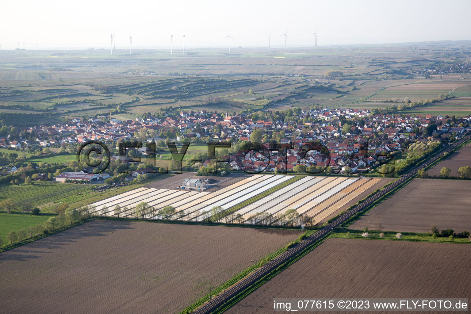 Vue aérienne de Mettenheim dans le département Rhénanie-Palatinat, Allemagne