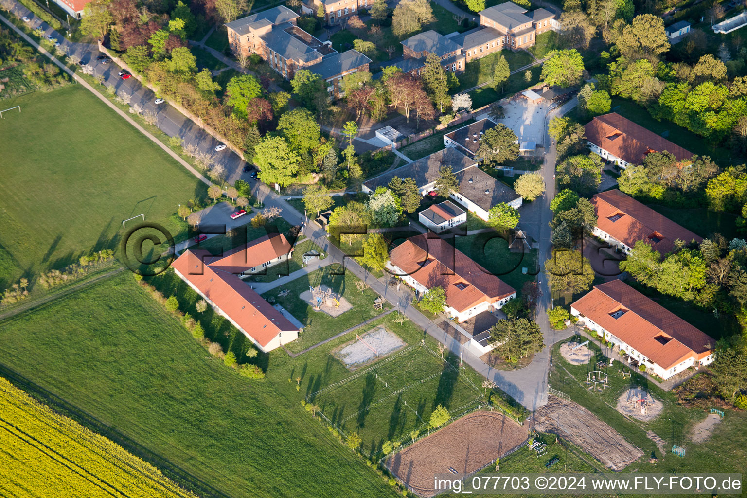 Photographie aérienne de Hôpital Philipps à Riedstadt dans le département Hesse, Allemagne