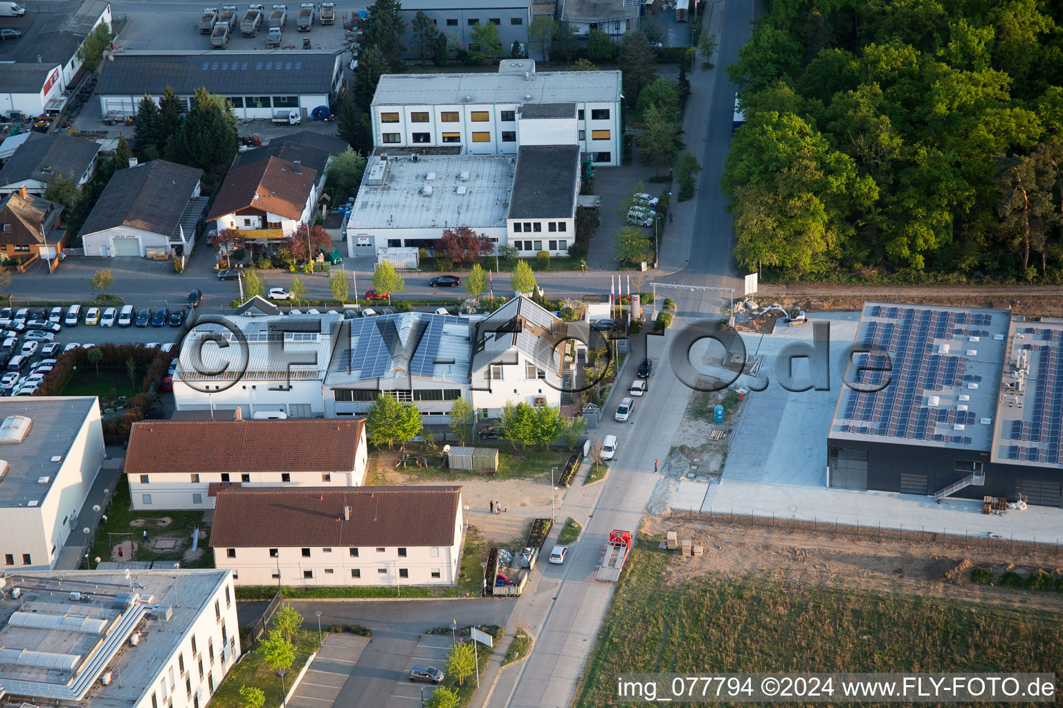 Alsbach-Hänlein, zone industrielle de Sandwiese à Alsbach-Hähnlein dans le département Hesse, Allemagne depuis l'avion