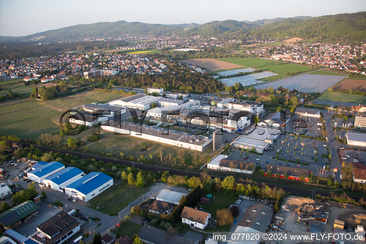 Photographie aérienne de Alsbach-Hänlein, zone industrielle de Sandwiese à Alsbach-Hähnlein dans le département Hesse, Allemagne