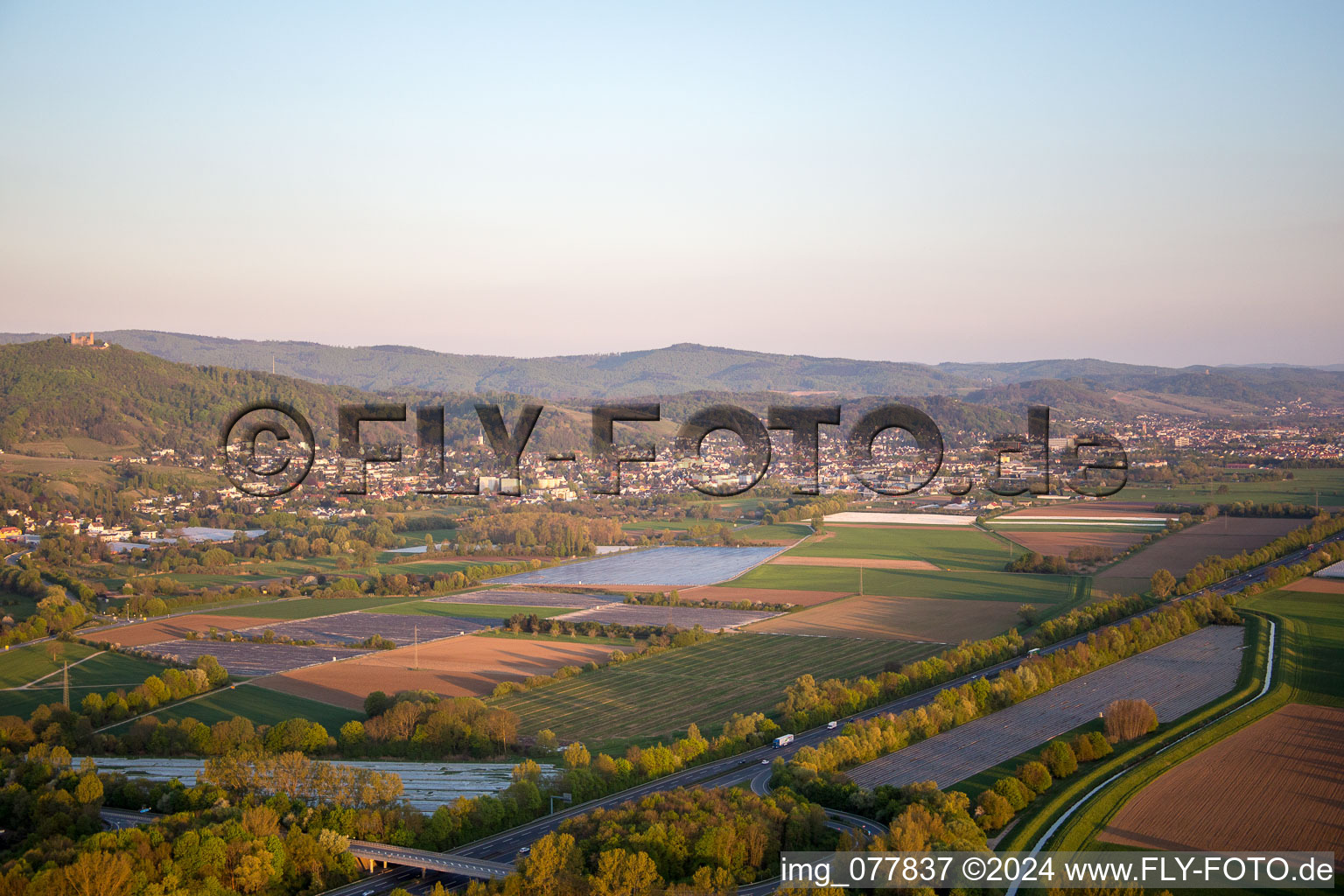 Vue oblique de Zwingenberg dans le département Hesse, Allemagne