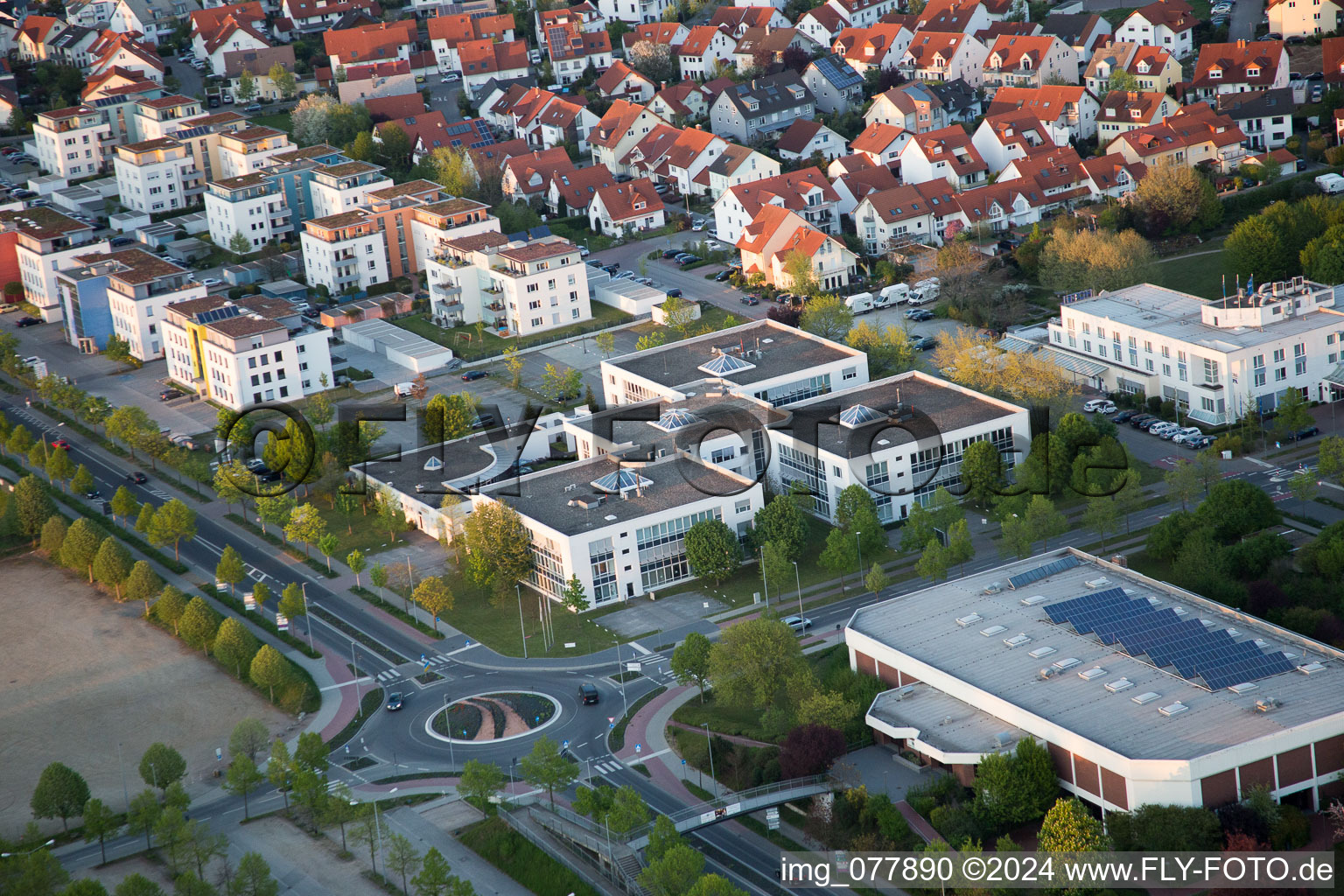 Bensheim dans le département Hesse, Allemagne depuis l'avion