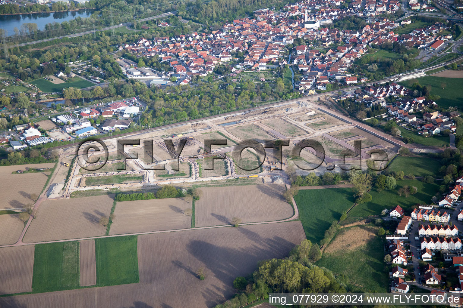 Wörth am Rhein dans le département Rhénanie-Palatinat, Allemagne vue d'en haut