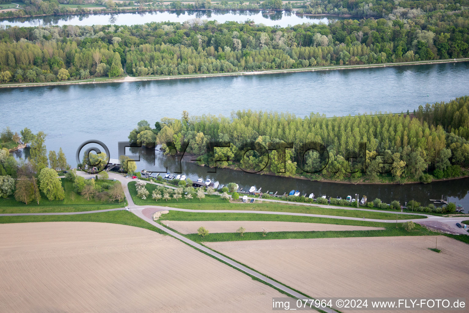 Vue aérienne de Lautermouth à Neuburg dans le département Rhénanie-Palatinat, Allemagne