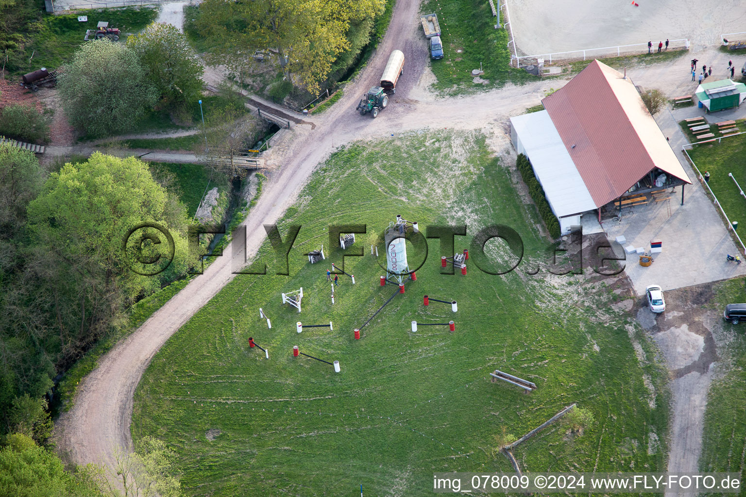 Neewiller-près-Lauterbourg dans le département Bas Rhin, France d'un drone