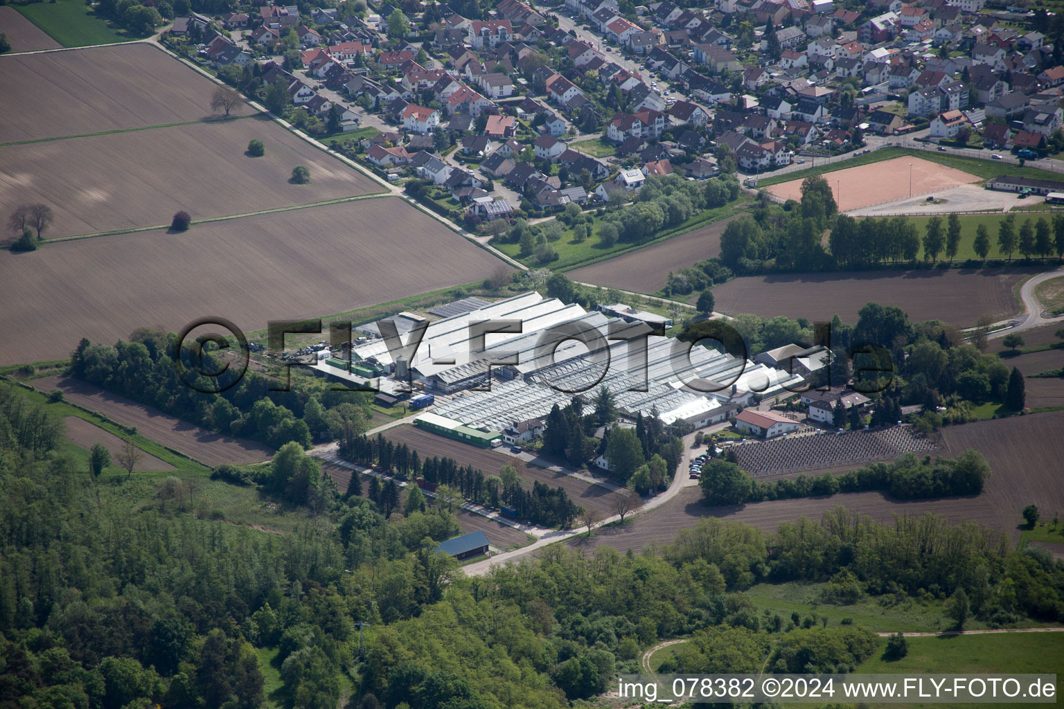 Hagenbach dans le département Rhénanie-Palatinat, Allemagne vue du ciel