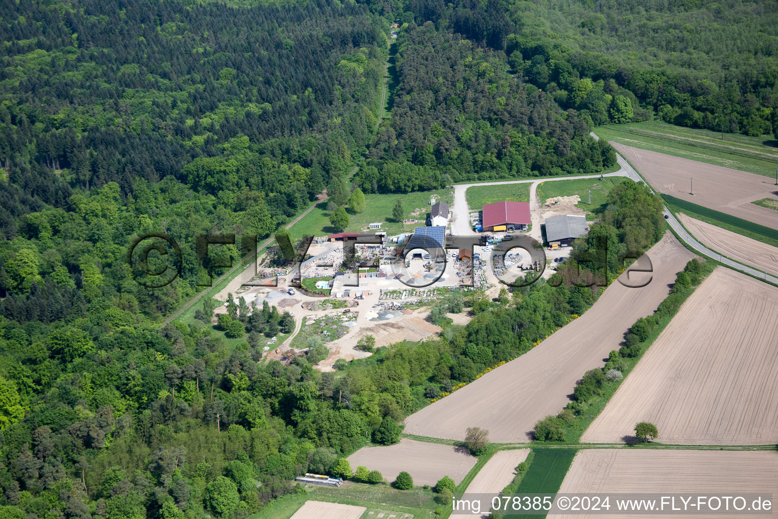 Aménagement paysager et jardin du Palatinum à Hagenbach dans le département Rhénanie-Palatinat, Allemagne vue d'en haut