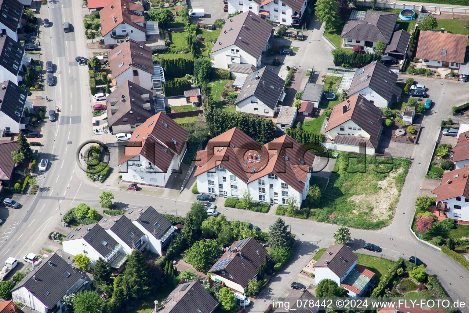 Hagenbach dans le département Rhénanie-Palatinat, Allemagne depuis l'avion