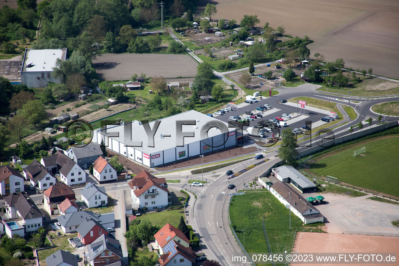 Hagenbach dans le département Rhénanie-Palatinat, Allemagne hors des airs