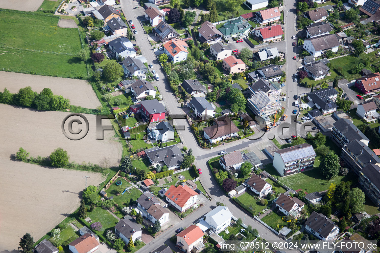 Vue d'oiseau de Hagenbach dans le département Rhénanie-Palatinat, Allemagne