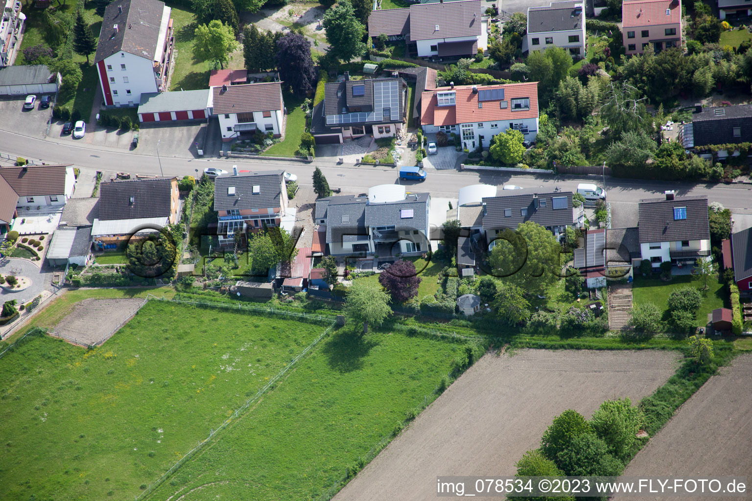 Hagenbach dans le département Rhénanie-Palatinat, Allemagne d'un drone