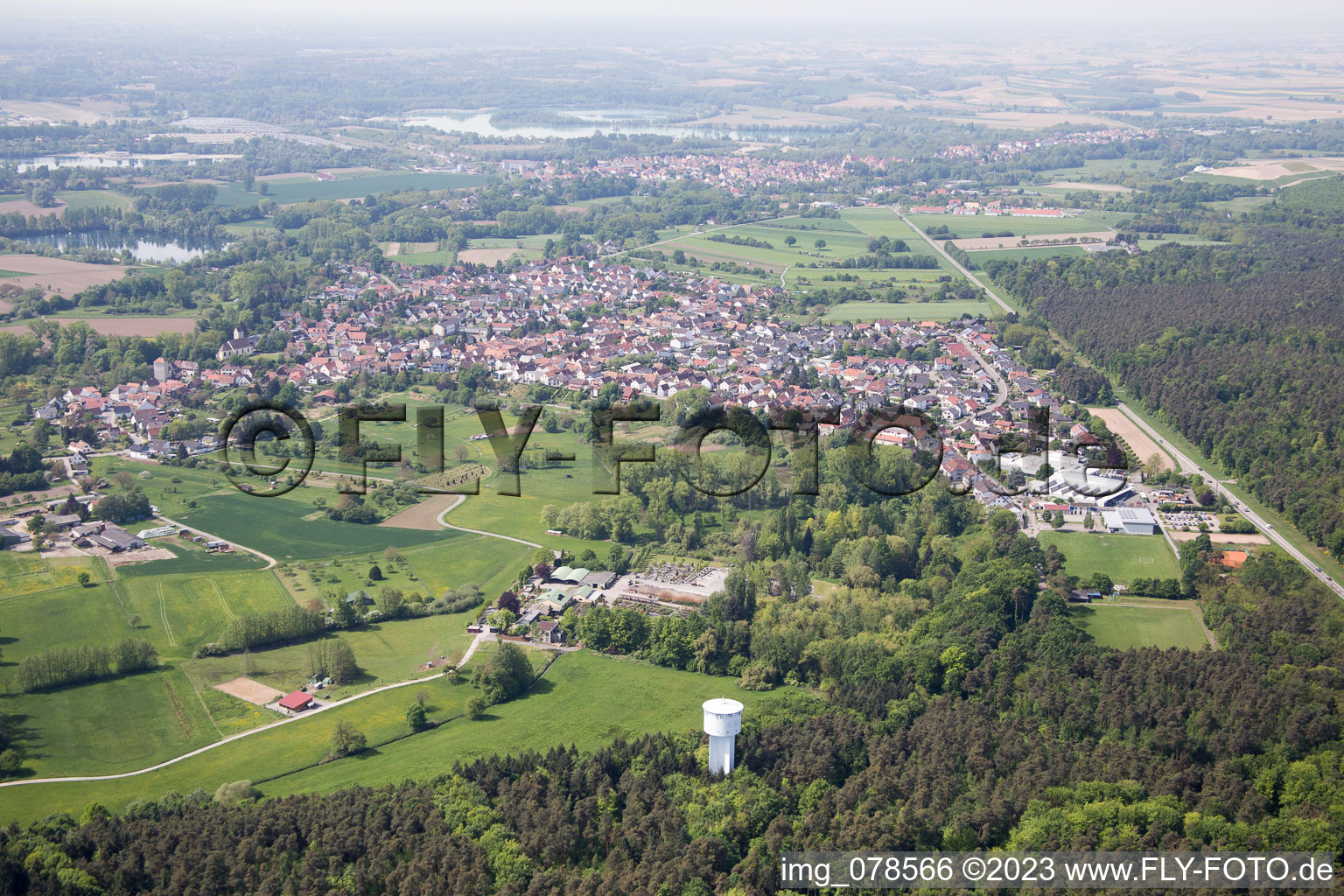 Berg dans le département Rhénanie-Palatinat, Allemagne vue du ciel