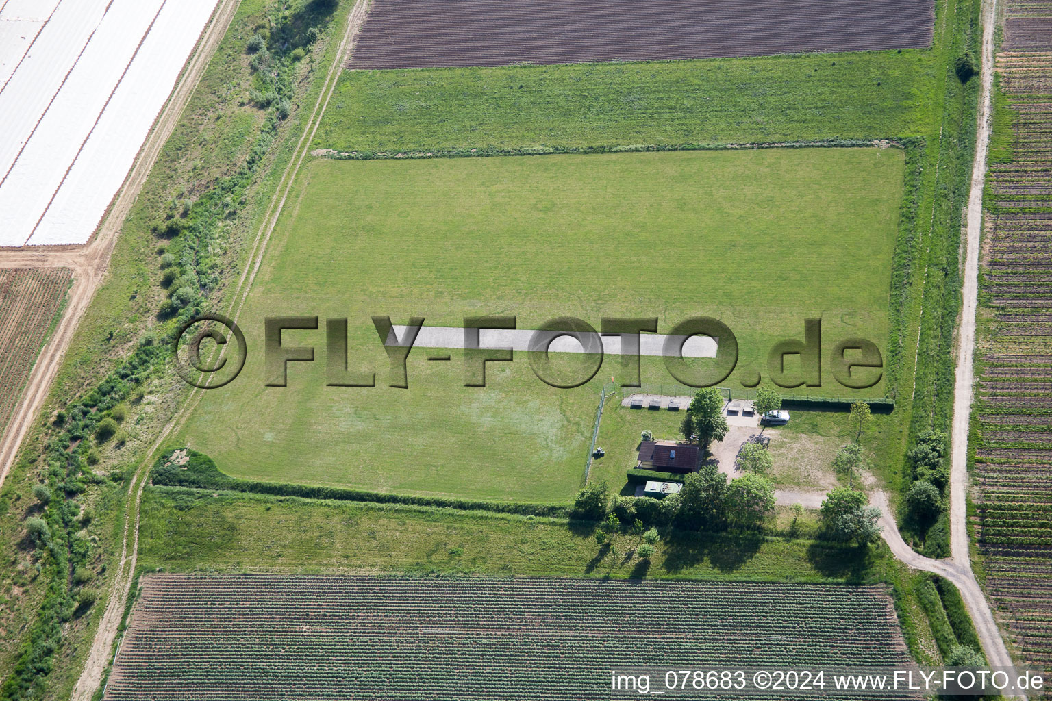 Vue aérienne de Ruppertsberg dans le département Rhénanie-Palatinat, Allemagne