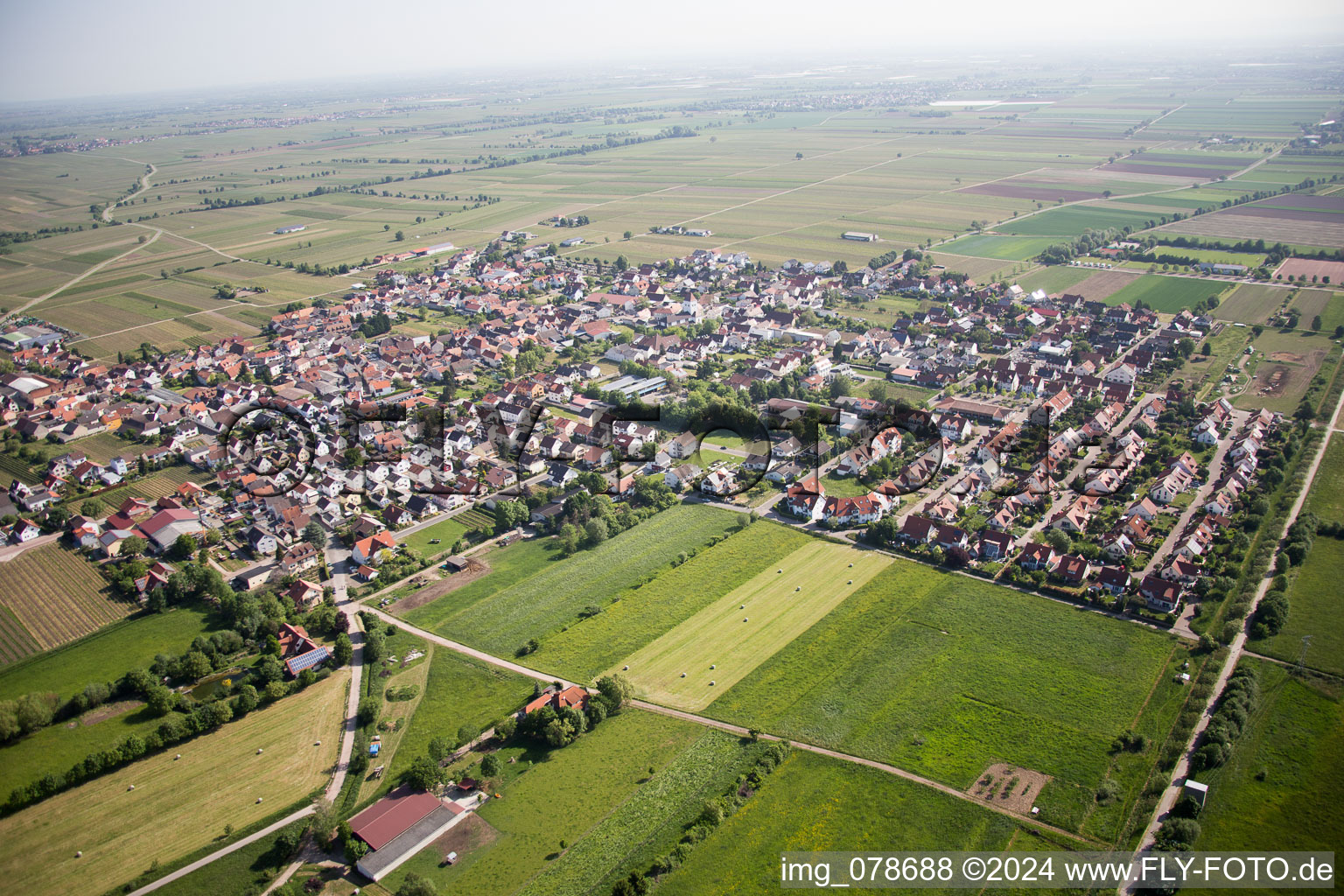 Ruppertsberg dans le département Rhénanie-Palatinat, Allemagne d'en haut