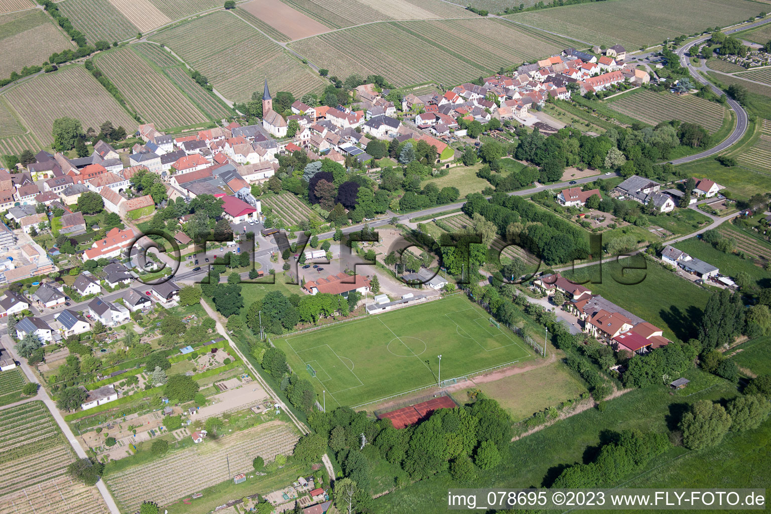 Photographie aérienne de Forst an der Weinstraße dans le département Rhénanie-Palatinat, Allemagne