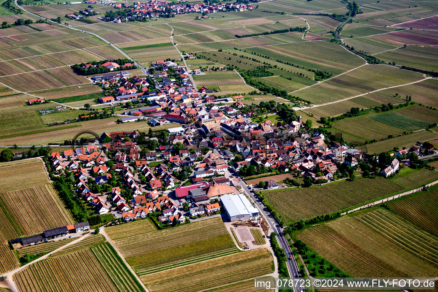 Vue aérienne de Quartier Herxheim in Herxheim am Berg dans le département Rhénanie-Palatinat, Allemagne