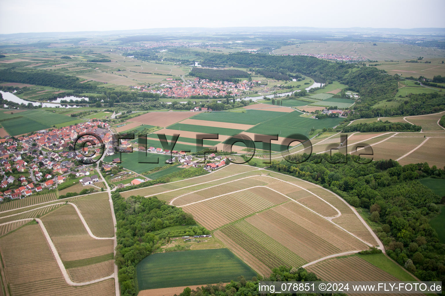 Vue aérienne de Quartier Untereisenheim in Eisenheim dans le département Bavière, Allemagne