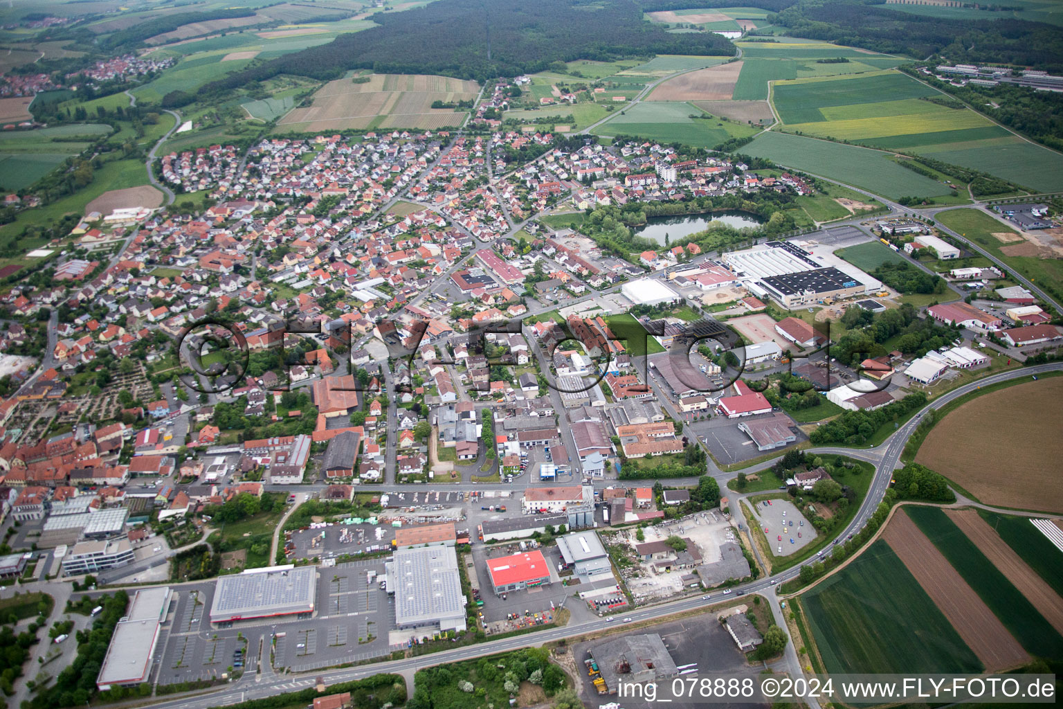 Photographie aérienne de Volkach dans le département Bavière, Allemagne