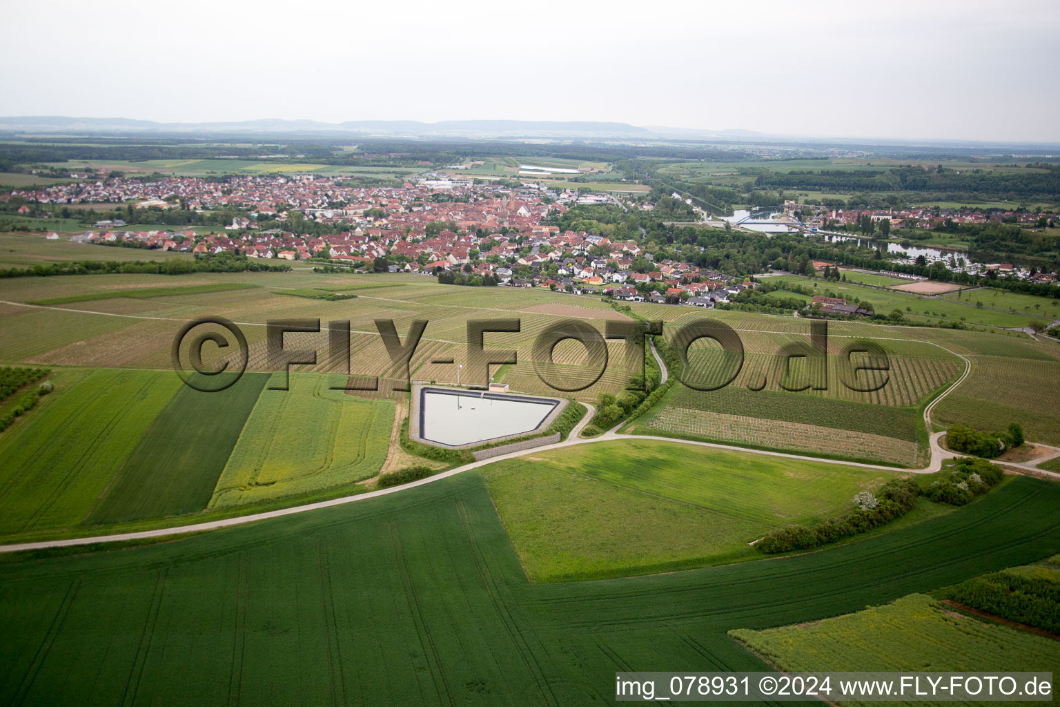 Image drone de Volkach dans le département Bavière, Allemagne