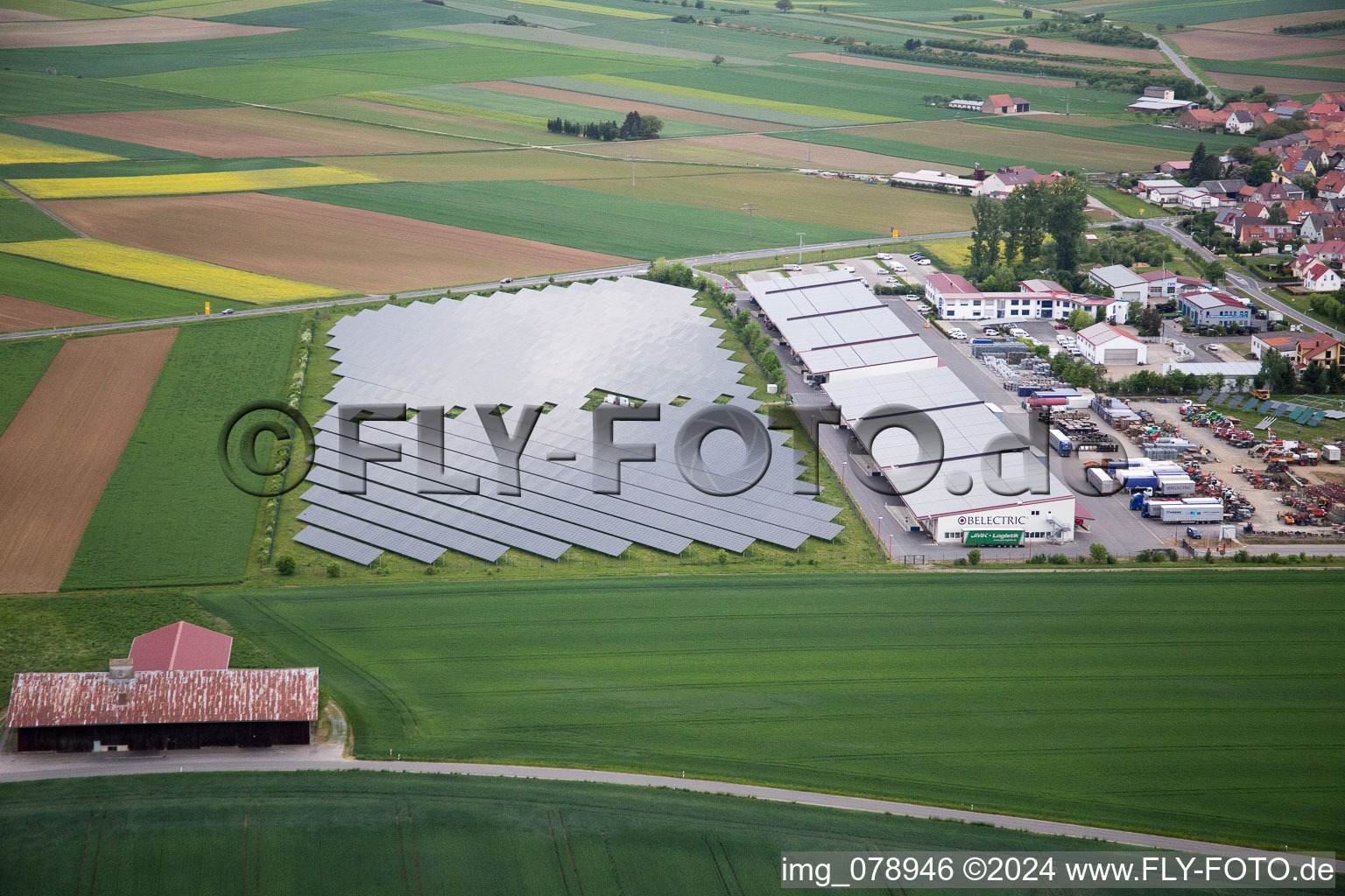 Vue oblique de Kolitzheim dans le département Bavière, Allemagne