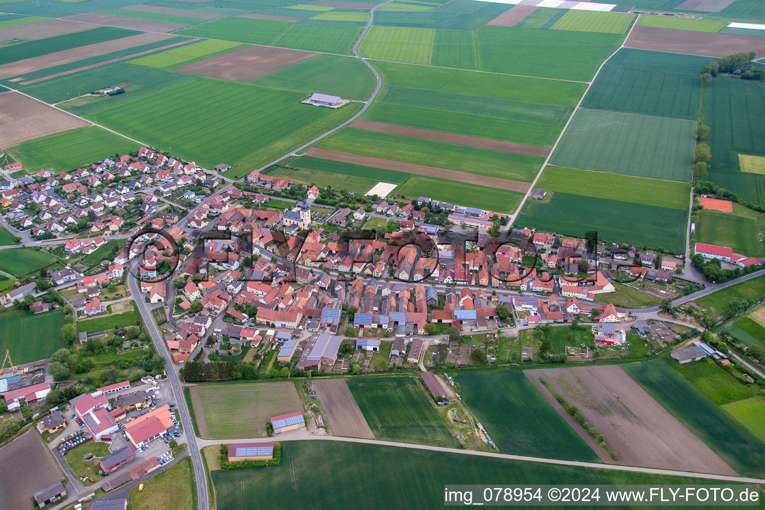 Vue aérienne de Quartier Herlheim in Kolitzheim dans le département Bavière, Allemagne