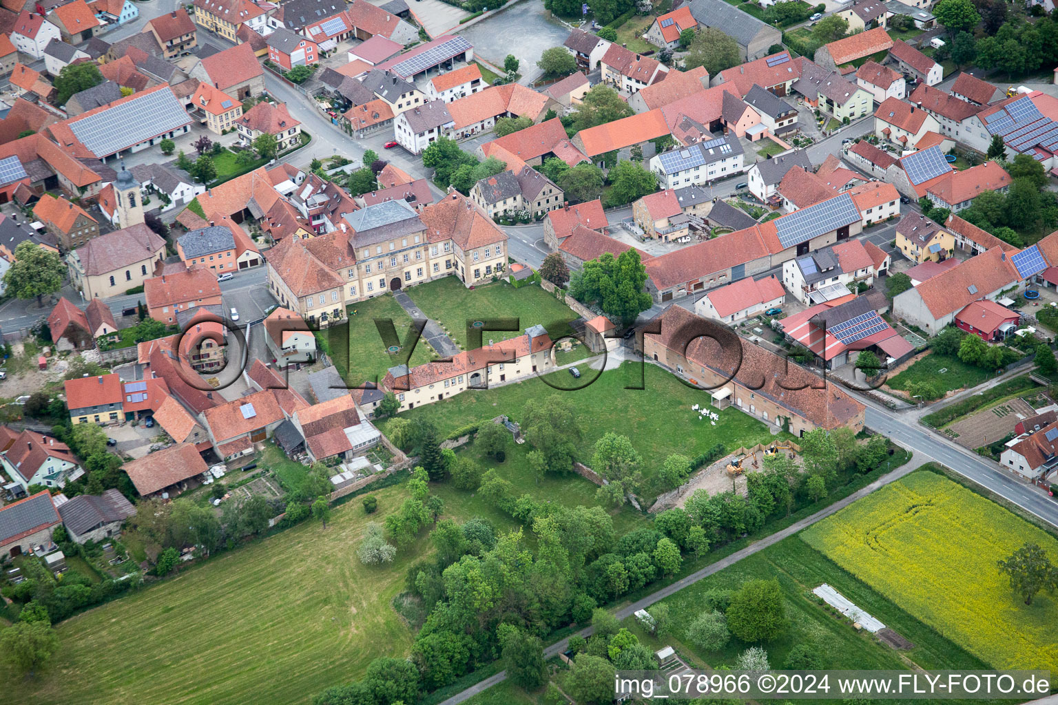 Vue aérienne de Sulzheim dans le département Bavière, Allemagne