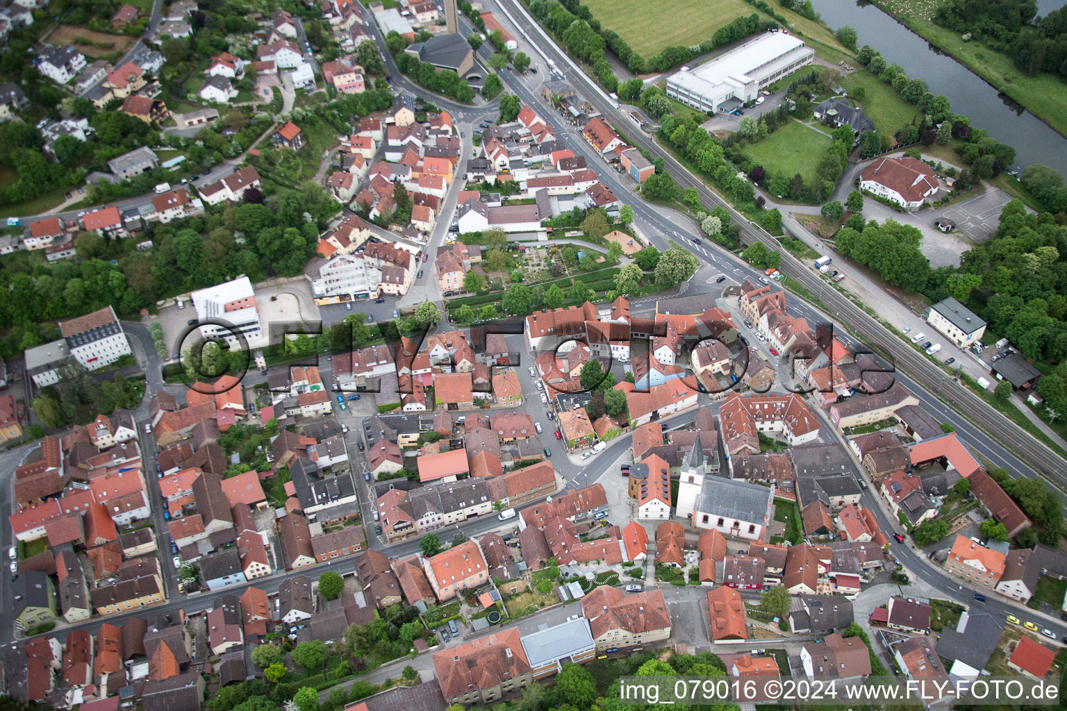 Vue d'oiseau de Schonungen dans le département Bavière, Allemagne