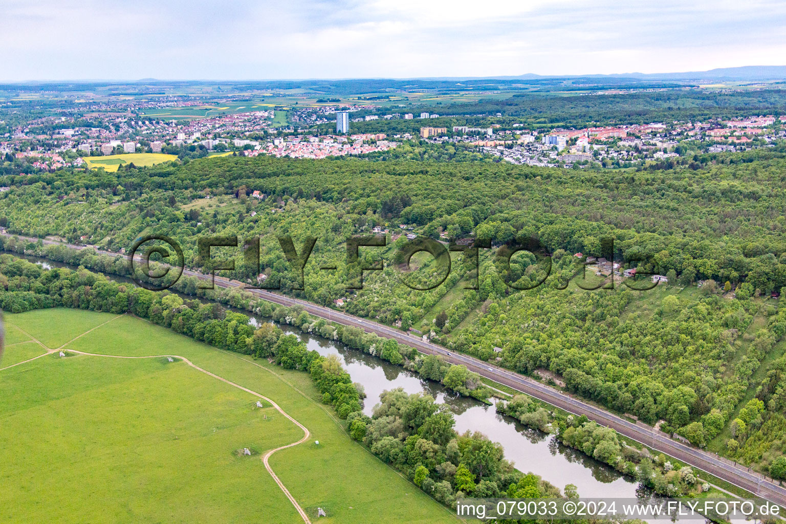 Vue aérienne de Mainleite et Bismarckhöhe à Schweinfurt dans le département Bavière, Allemagne