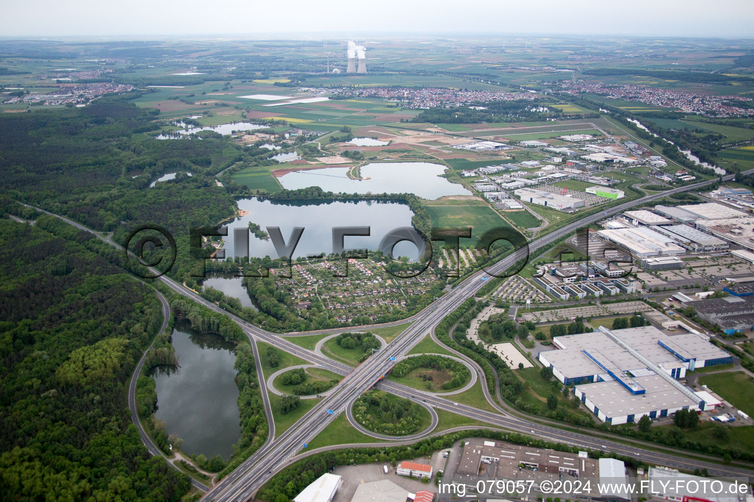 Vue oblique de Zone industrielle à Schweinfurt dans le département Bavière, Allemagne