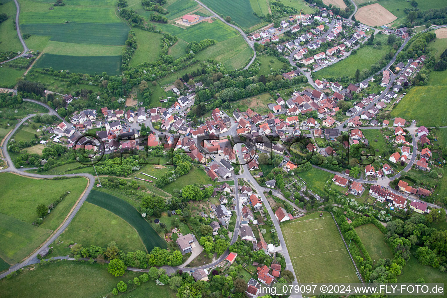 Vue aérienne de Dans le quartier Hausen à Schonungen dans le département Bavière, Allemagne
