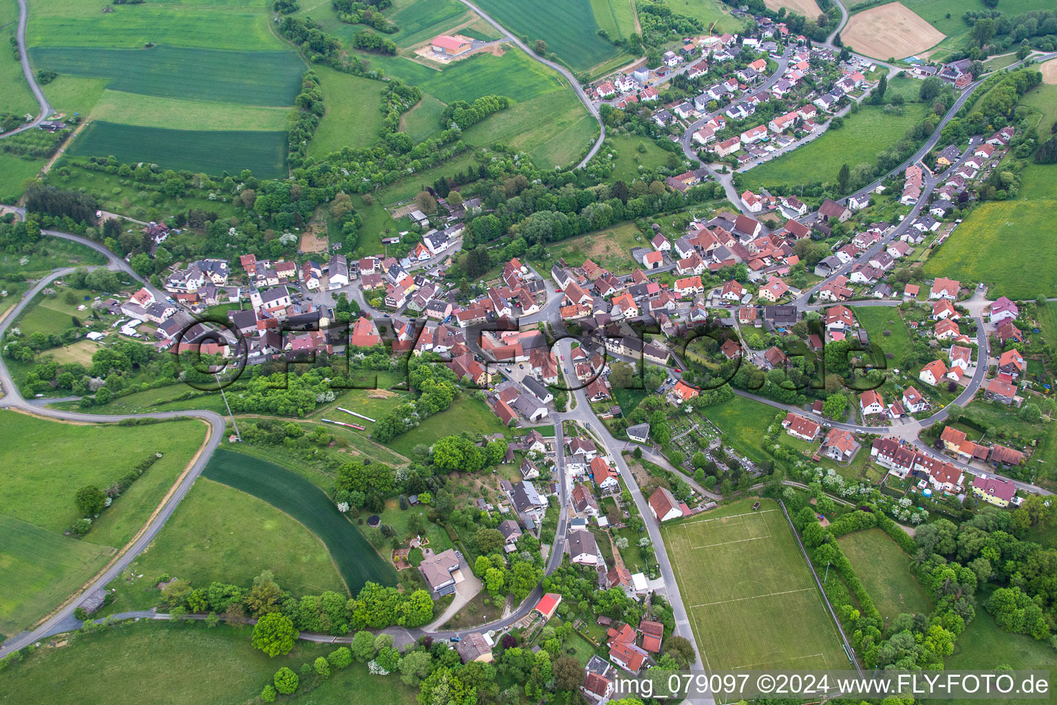 Vue aérienne de Dans le quartier Hausen à Schonungen dans le département Bavière, Allemagne