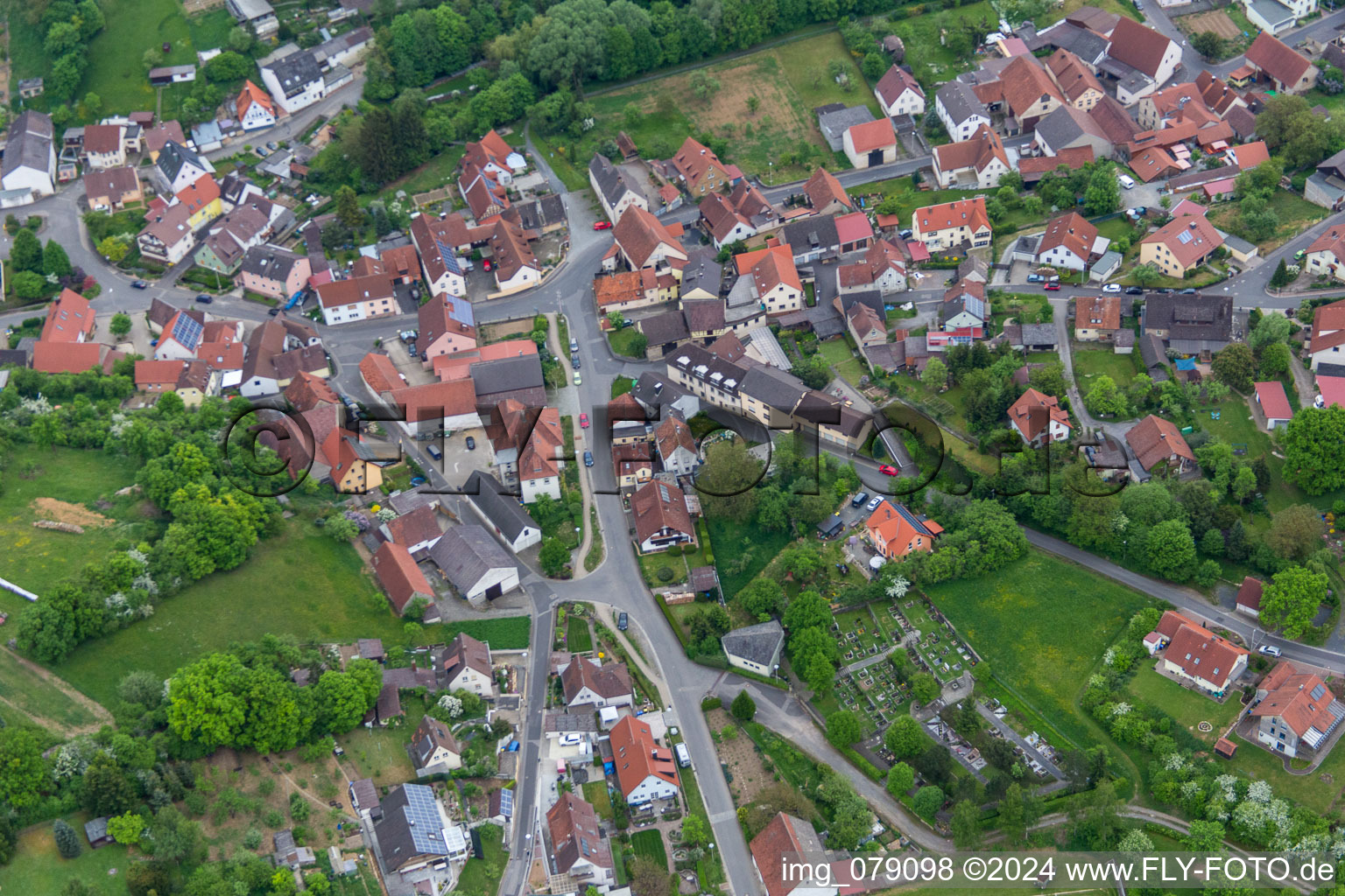 Vue aérienne de Quartier Hausen in Schonungen dans le département Bavière, Allemagne